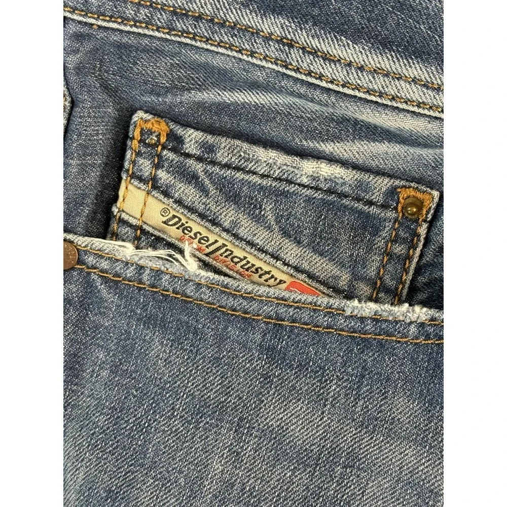 Diesel Safado Jeans Mens 33x34 Medium Wash Blue Slim Straight Distressed Denim